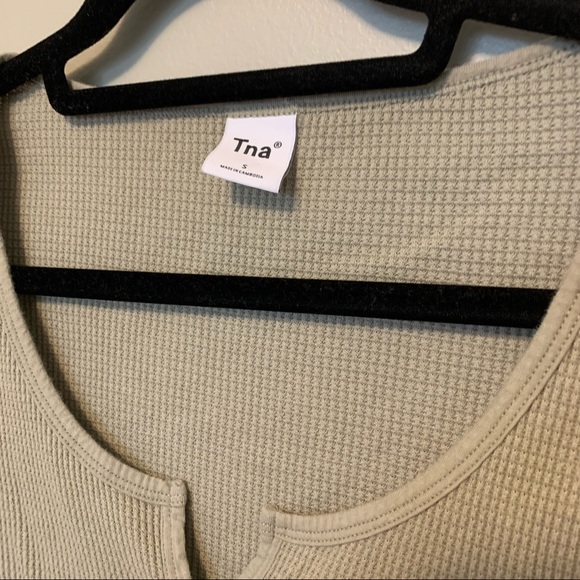 ARITZIA TNA Gd Dry Basil Green Thermal Scoopneck Long-sleeve - Picture 4 of 7